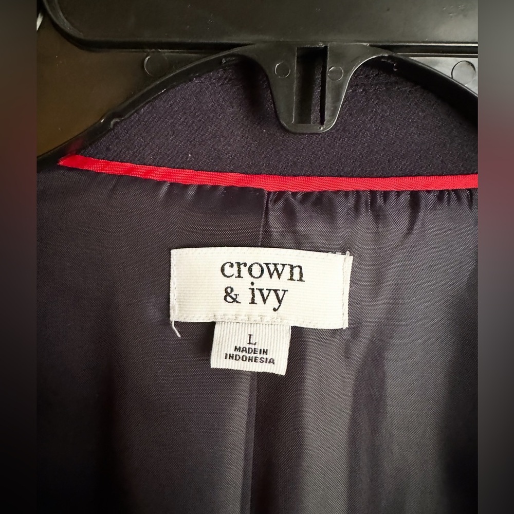 Crown & Ivy Blazer - Picture 2 of 5
